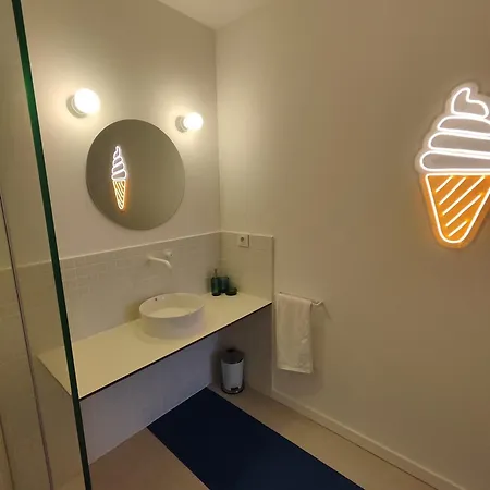 Carisan2 - Fully Equipped, 6 Min To Appartement