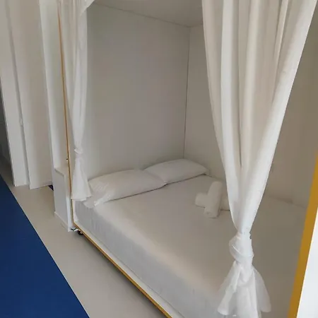 Carisan2 - Fully Equipped, 6 Min To *