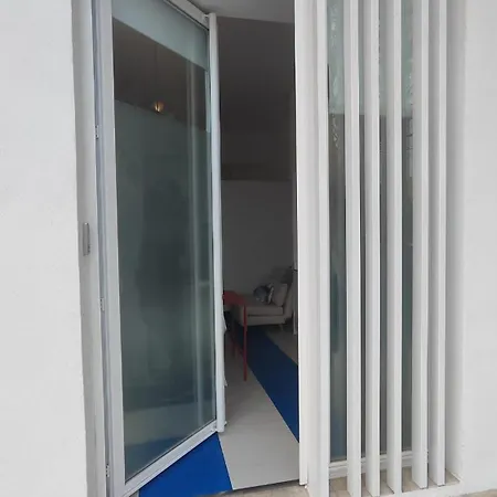 Carisan2 - Fully Equipped, 6 Min To Apartament