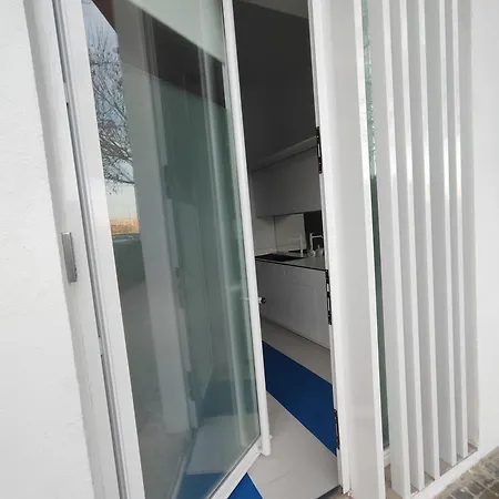 Carisan2 - Fully Equipped, 6 Min To Apartament